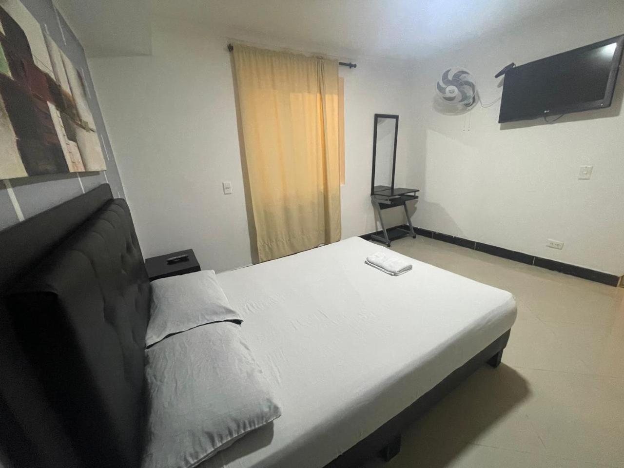 Hotel Villa Real Medellín Zewnętrze zdjęcie